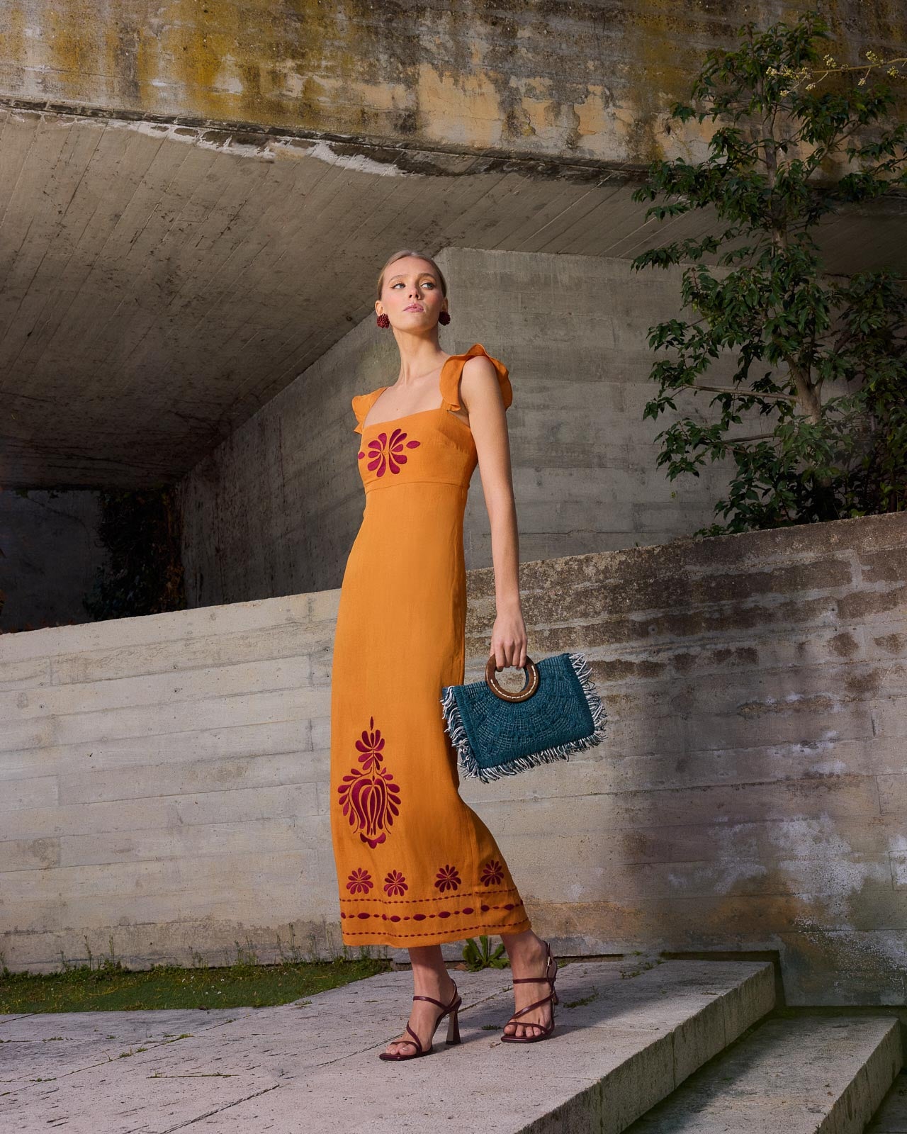 Robe Samira Broderie Caldera
