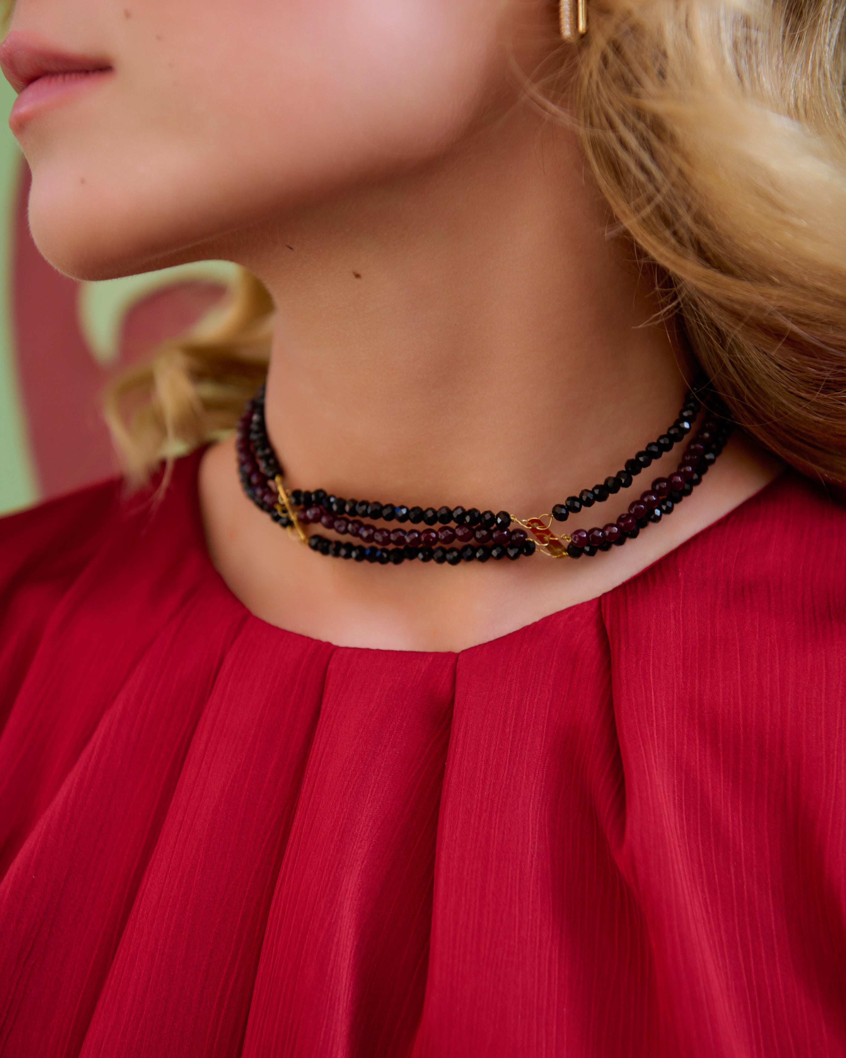 Choker Negro y burdeos de Olivia & Cloe