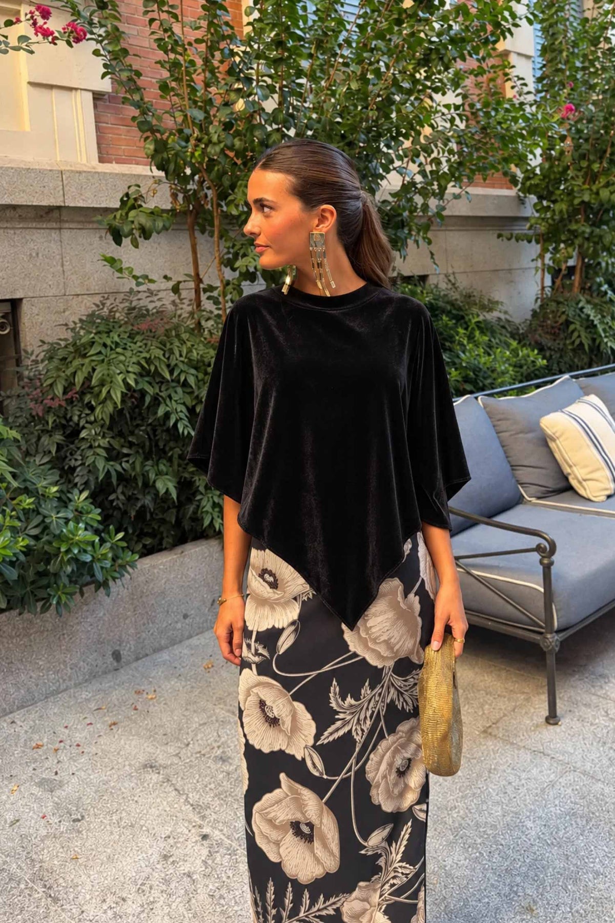 Greta Cape Black