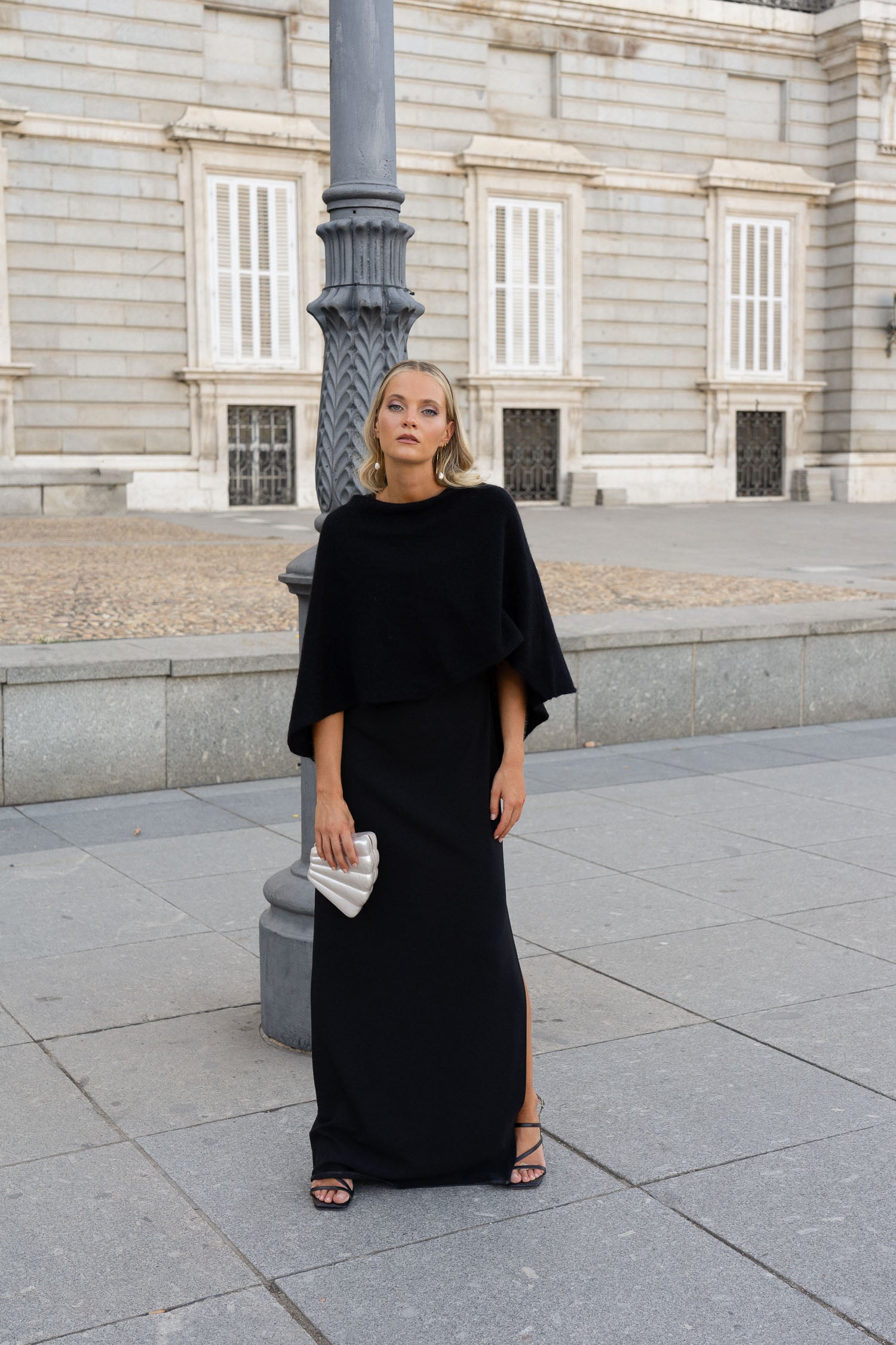 Poncho Inaya Negro