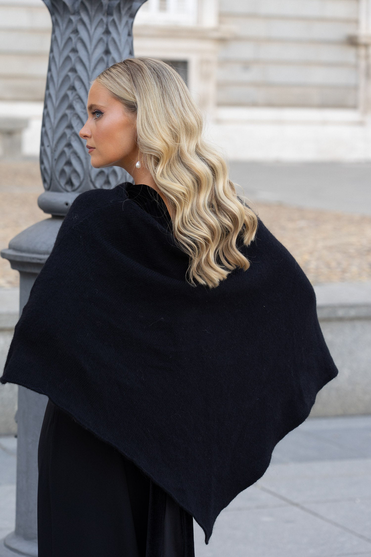 Poncho Inaya Negro