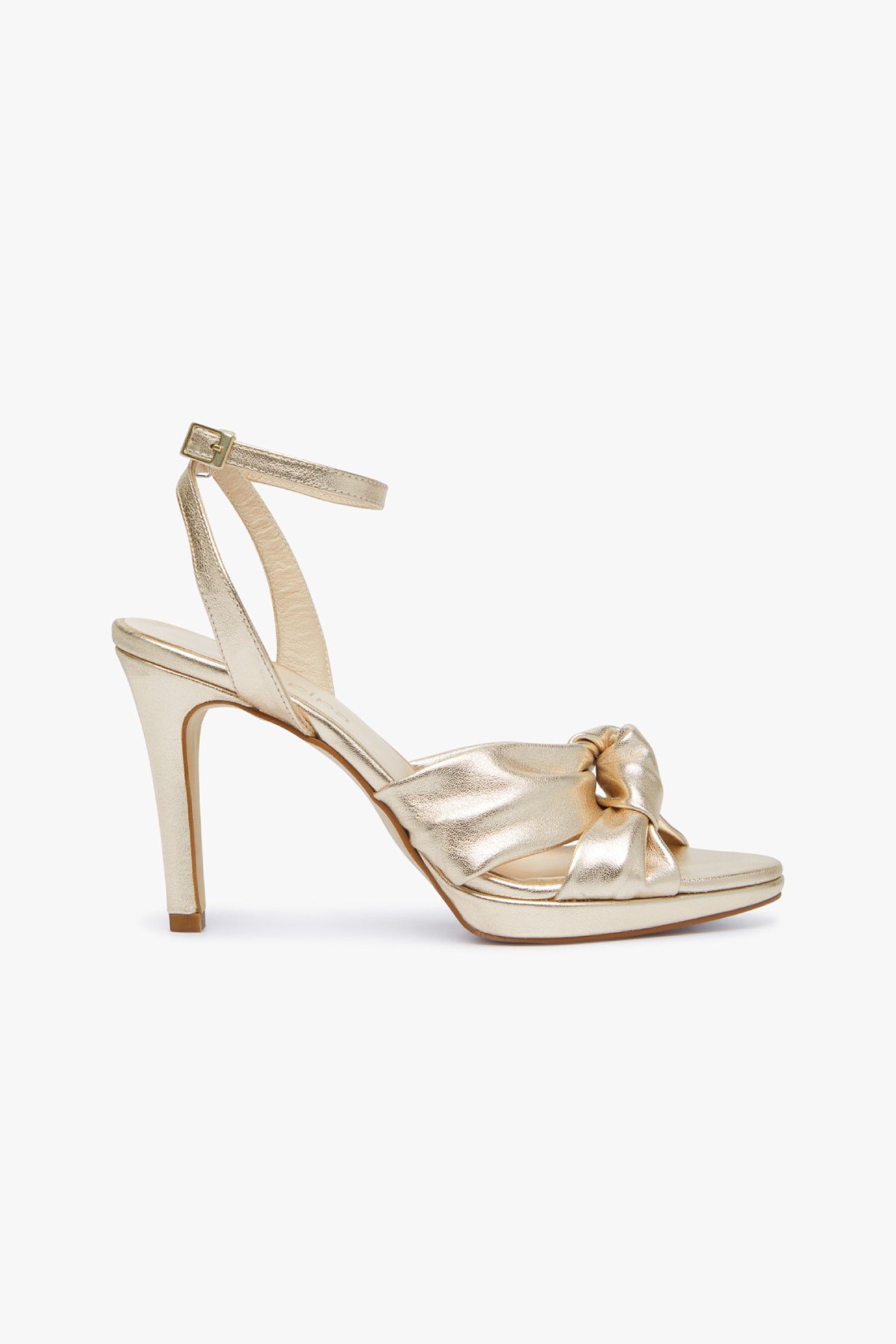 Sandalia Greta Dorado