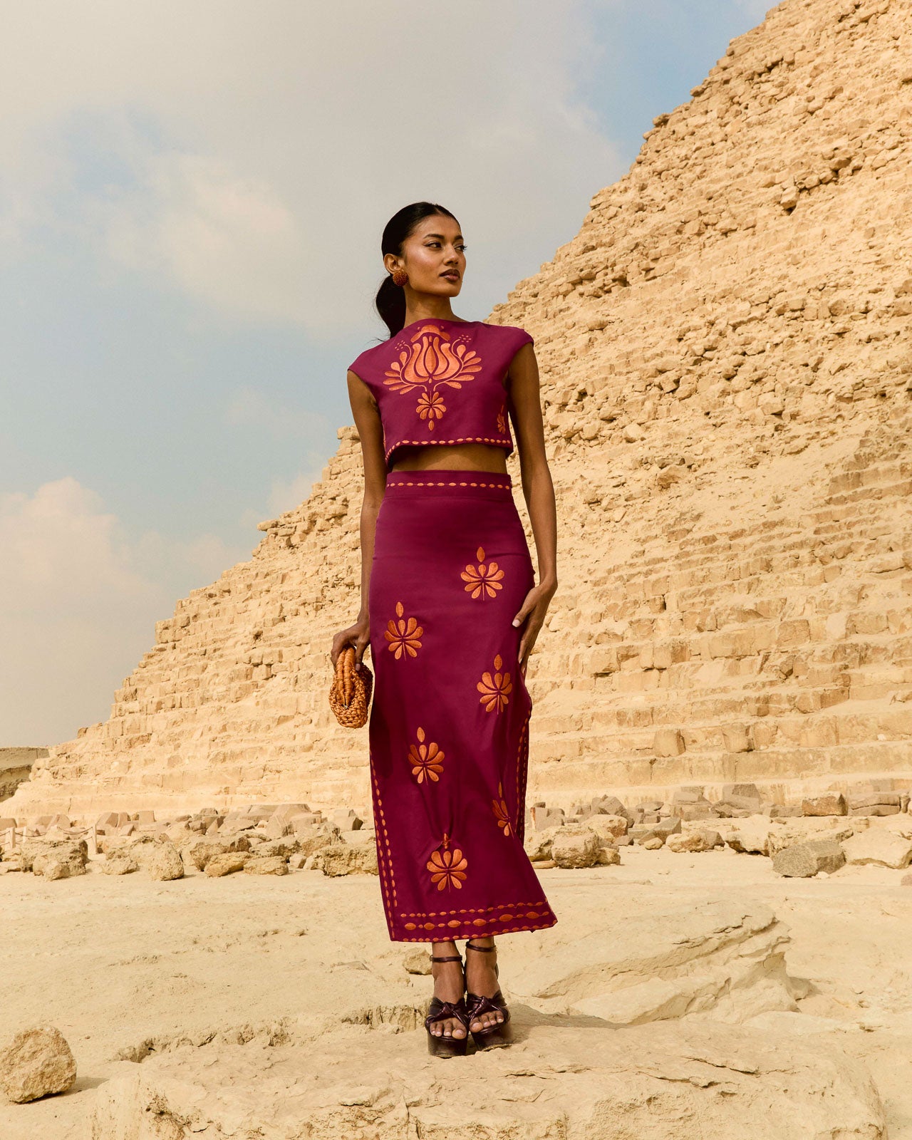 Dune Embroidery Wine Skirt